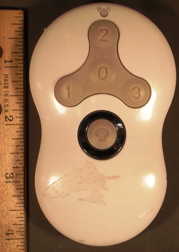 Remote Control for Ceiling Fan - FCC ID IN2TX41 - Hunter Fan Company
