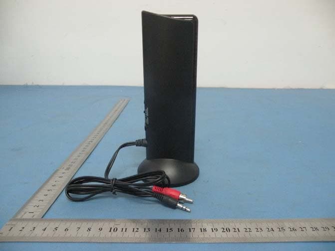 Wireless Headphone Emitter - FCC ID INC-66121 - Zhejiang Focus-On Import and Export Co., Ltd (2)