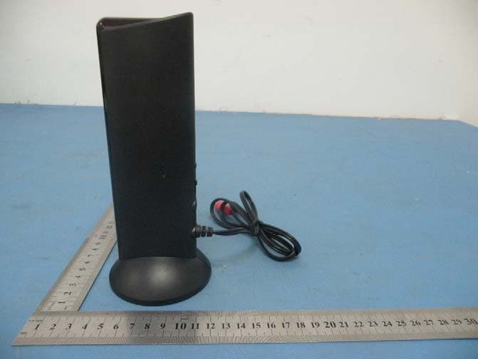 Wireless Headphone Emitter - FCC ID INC-66121 - Zhejiang Focus-On Import and Export Co., Ltd (3)