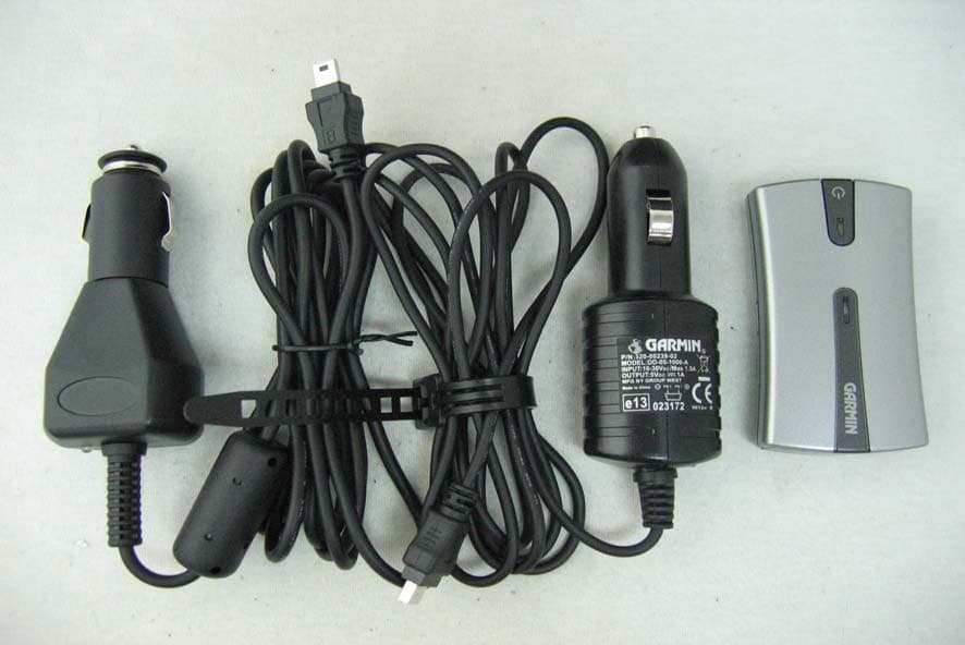 Bluetooth GPS Receiver - FCC ID IPH-01155 - Garmin International Inc (2)