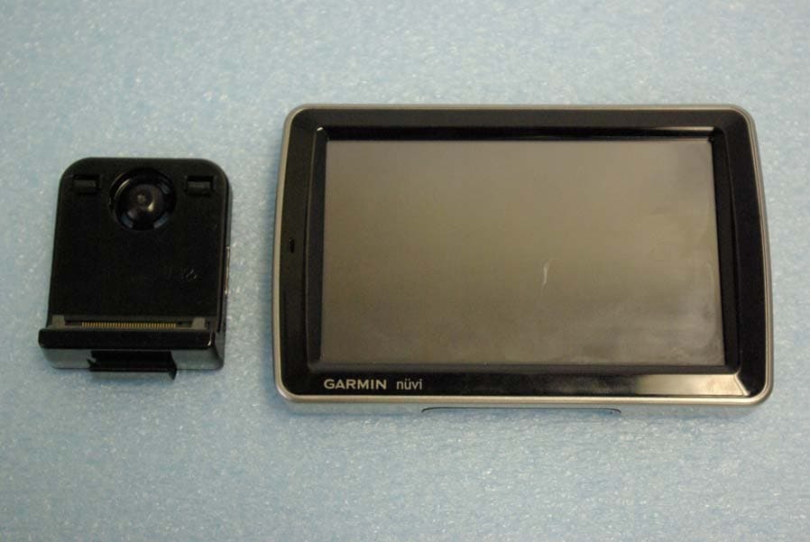 LOW POWER COMMUNICATIONS TRANSMITTER - FCC ID IPH-01249 - Garmin International Inc (2)