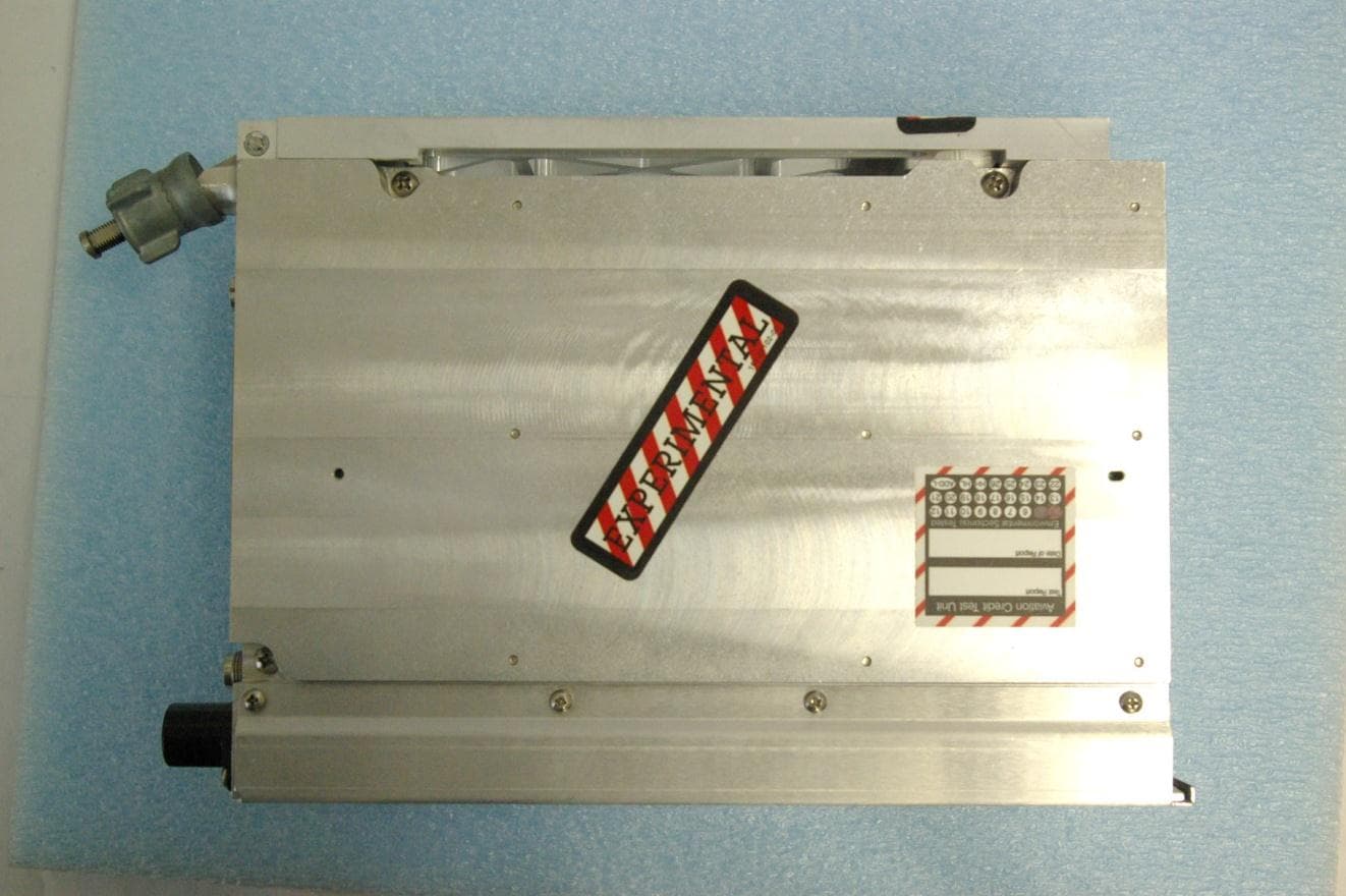 LICENSED NON-BROADCAST AERONAUTICAL TRANSMITTER - FCC ID IPH-01443 - Garmin International Inc