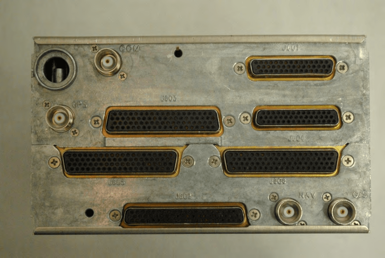 AIRBORNE COMMUNICATIONS TRANSCEIVER - FCC ID IPH-0194500 - Garmin International Inc