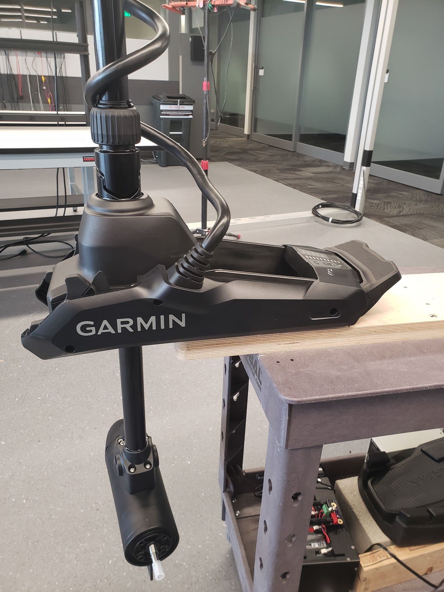 Mobile Transceiver - FCC ID IPH-04109 - Garmin International Inc (2)