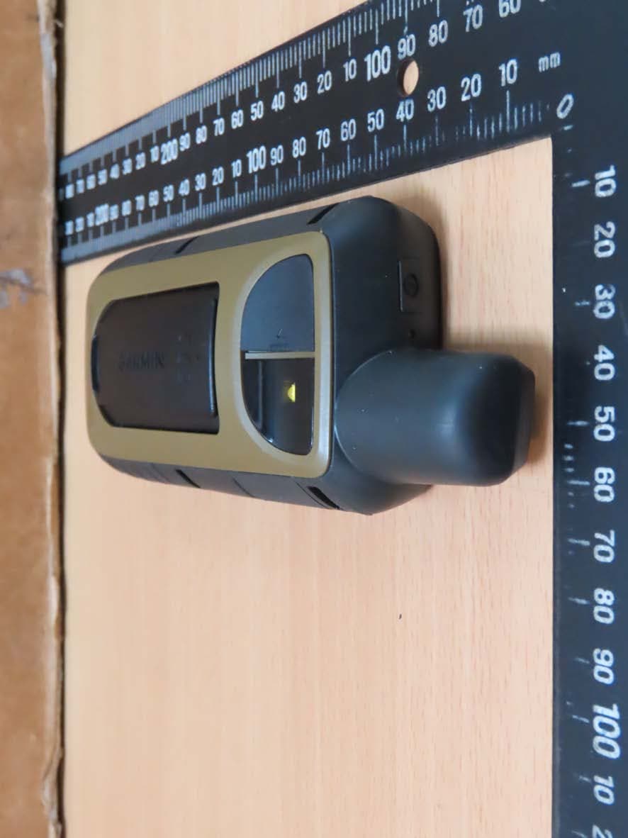 Handheld GPS - FCC ID IPH-B3556 - Garmin International Inc (5)