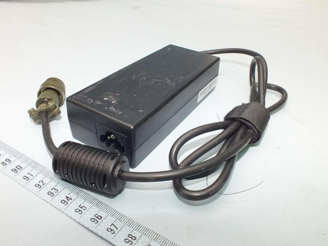 Notebook computer - FCC ID IR5RF10 - MilDef Crete Inc. (4)