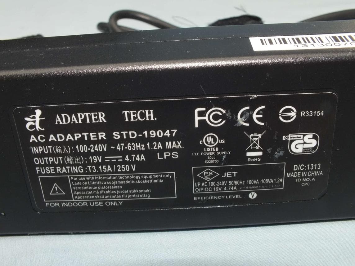 Notebook computer - FCC ID IR5RF10 - MilDef Crete Inc. (2)