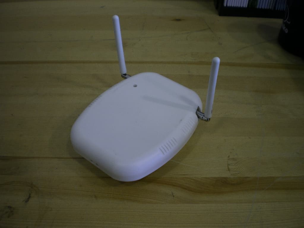 434MHz International Patient Security Receiver - FCC ID ISEIPSR - Xmark Corporation (3)