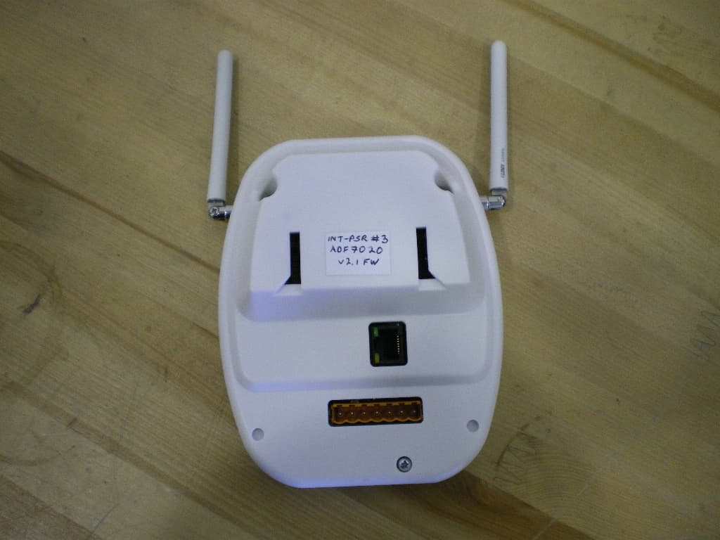 434MHz International Patient Security Receiver - FCC ID ISEIPSR - Xmark Corporation
