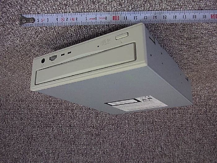 CD-RW Drive - FCC ID IUO9TB080CRB - Panasonic Healthcare Co., Ltd.