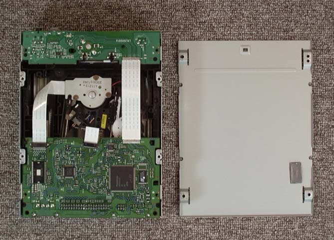 DVD-ROM Drive - FCC ID IUO9TB093CRB - Panasonic Healthcare Co., Ltd.