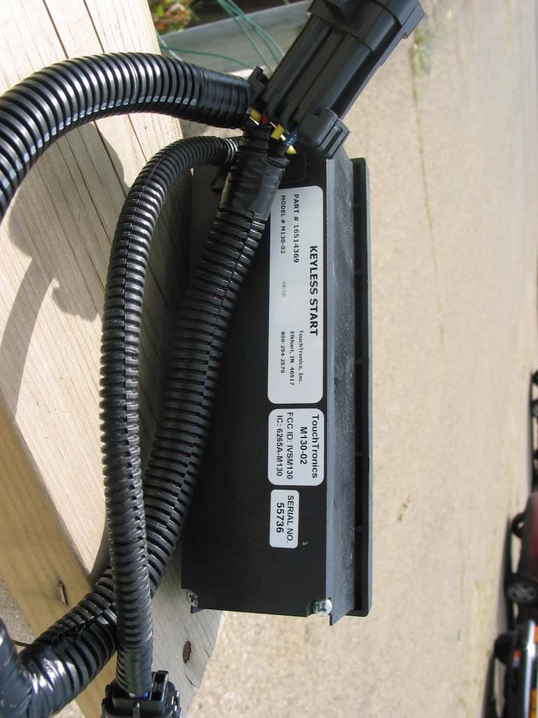 Keyless Start RFID Reader - FCC ID IVSM130 - Touchtronics Inc