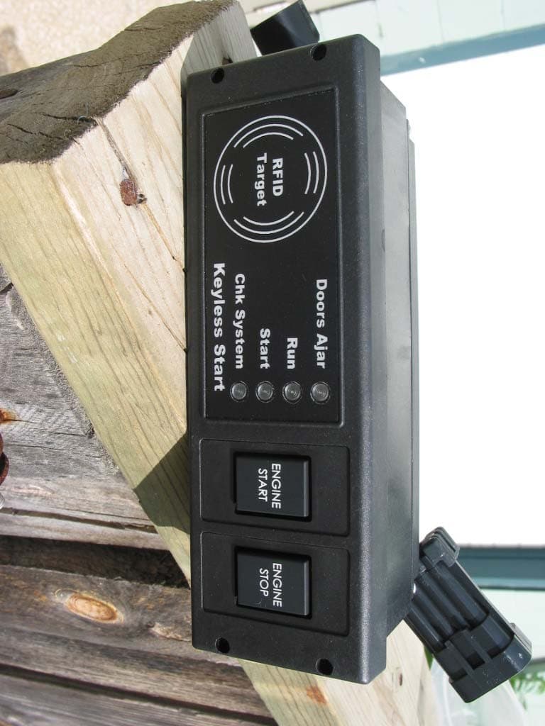 Keyless Start RFID Reader - FCC ID IVSM130 - Touchtronics Inc (2)