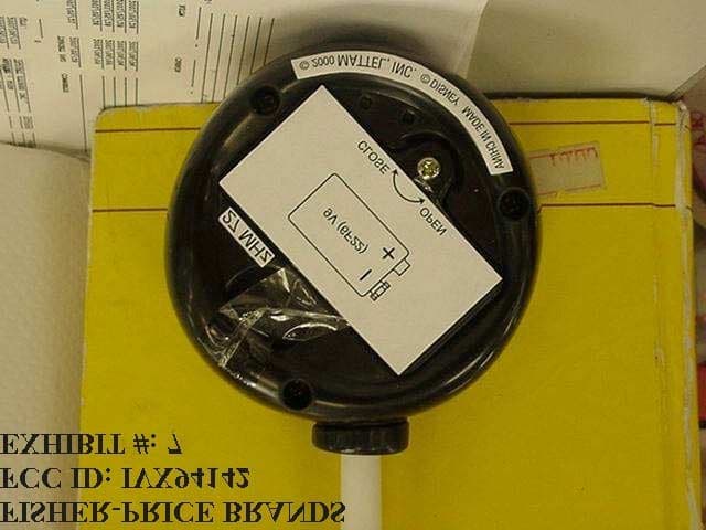 27 MHz R/C Car - Transmitter - FCC ID IVX94142 - Fisher-Price Brands
