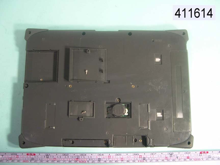 Laptop with LAN and BLUETOOTH - FCC ID IXMTP7500W - Universal Scientific Industrial Co., Ltd. (4)