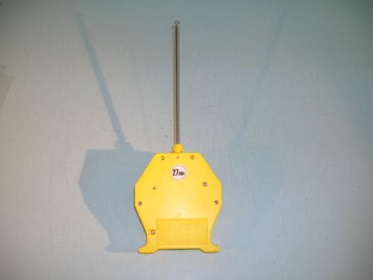 MICRO ULTRIX BIPLANE - FCC ID IYFCH22-27 - Hobbico Inc (2)