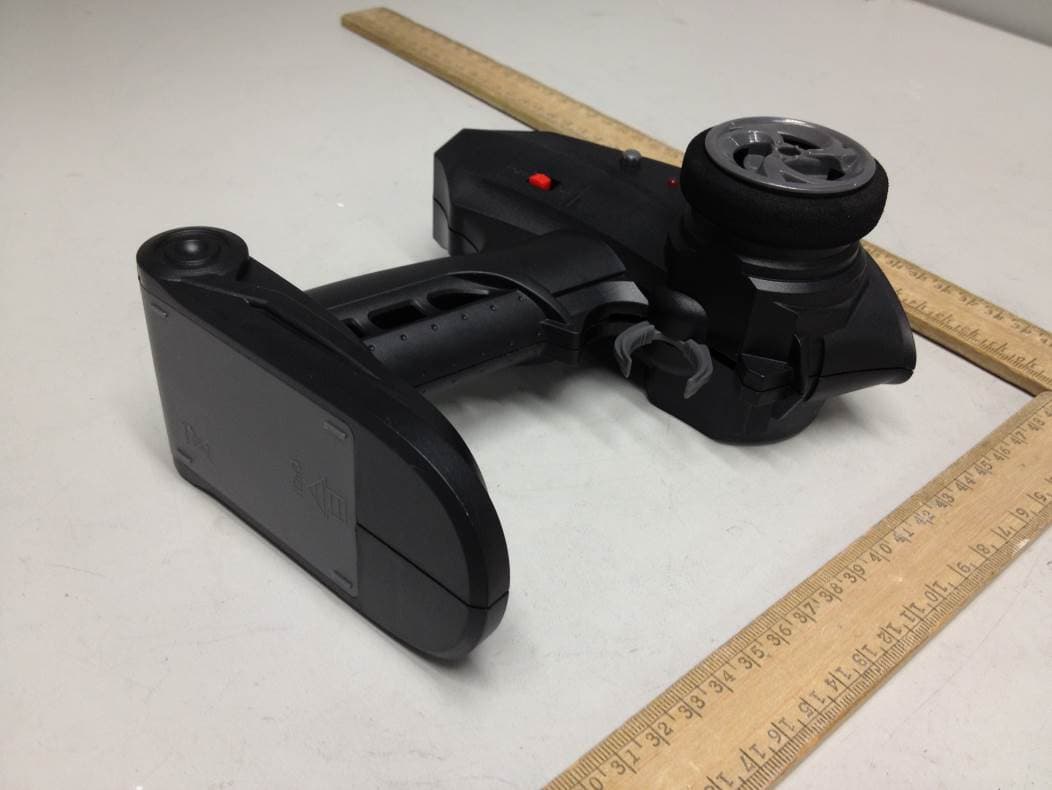 Radio Control Toy Transmitter (2.4GHz) - FCC ID IYFRVLC01 - Hobbico Inc (5)