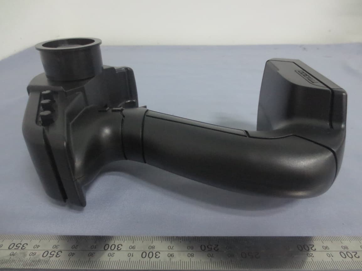 2.4GHz Transmitter - FCC ID IYFTTX300 - Hobbico Inc