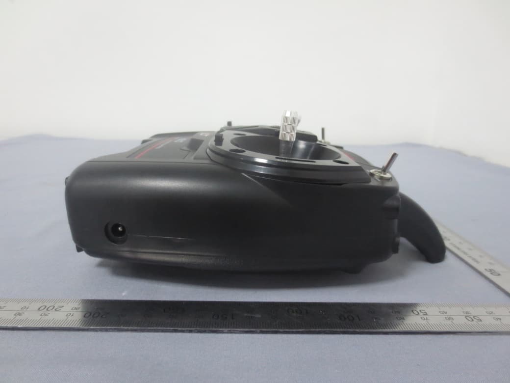 2.4G Transmitter - FCC ID IYFTTX610 - Hobbico Inc (4)