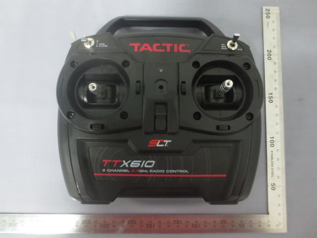 2.4G Transmitter - FCC ID IYFTTX610 - Hobbico Inc