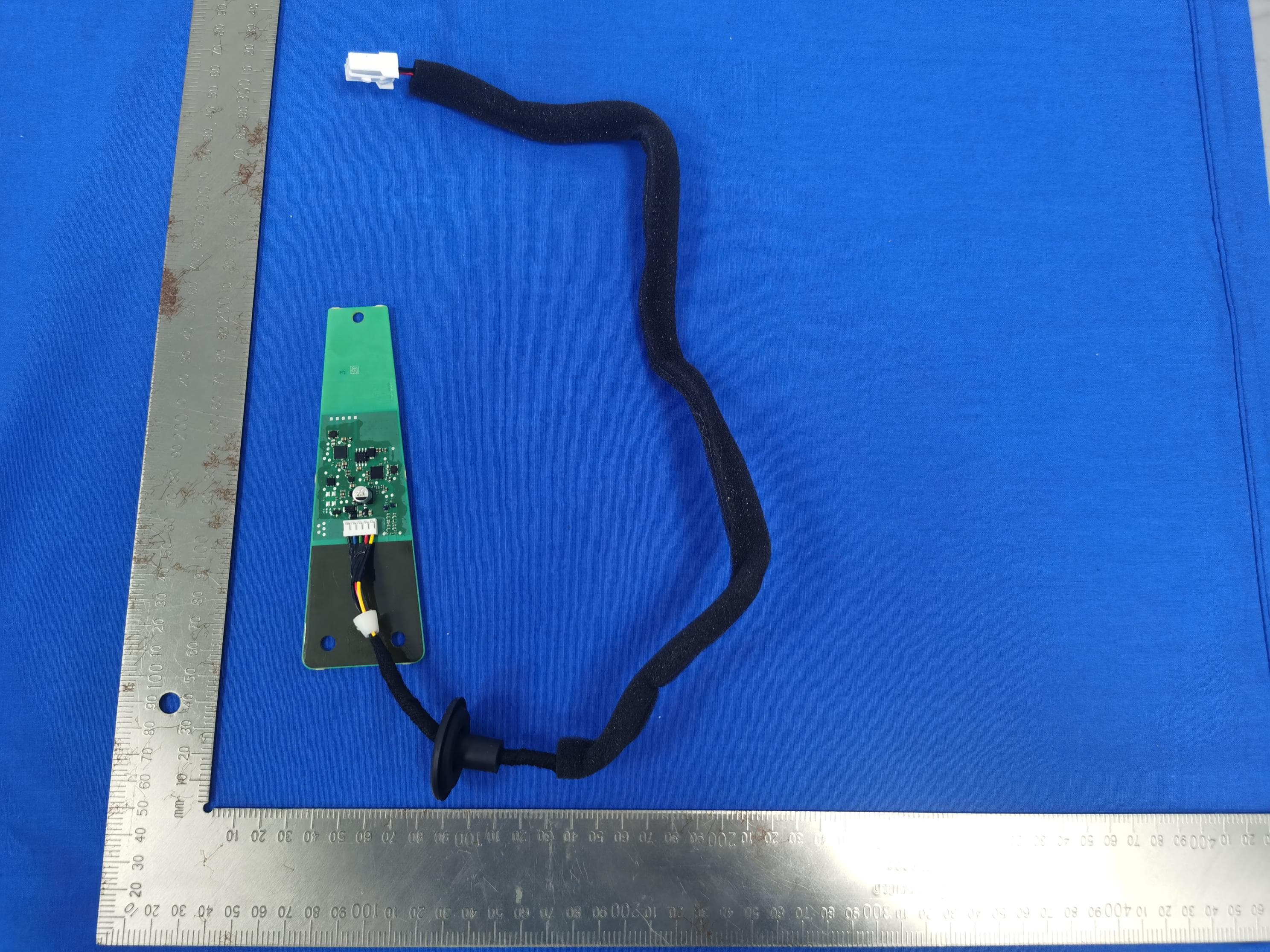 Lotus NFC Reader - FCC ID IYZGR5 - Marquardt GmbH (2)