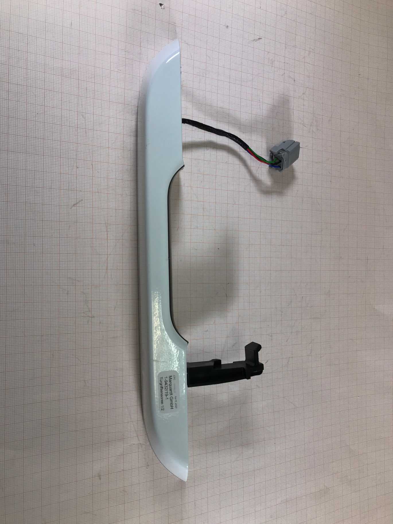 NFC Door Handle 13.56 MHz - FCC ID IYZHH1 - Marquardt GmbH