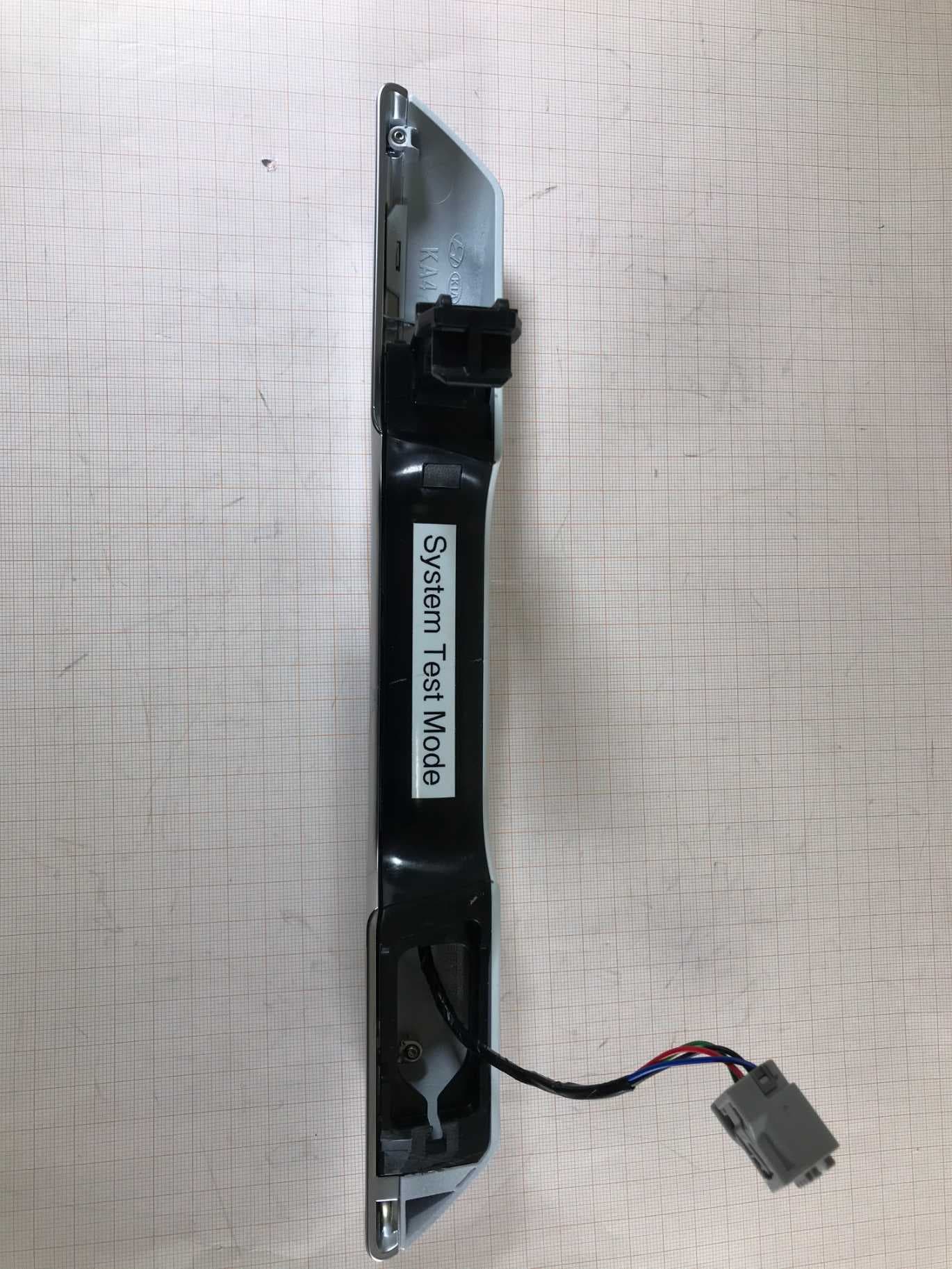 NFC Door Handle 13.56 MHz - FCC ID IYZHH1 - Marquardt GmbH (2)