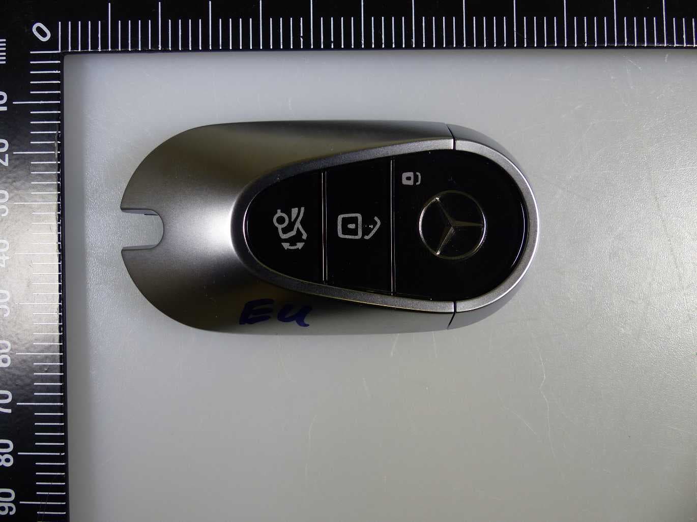 Passive Entry Car Key - FCC ID IYZMS5 - Marquardt GmbH (4)