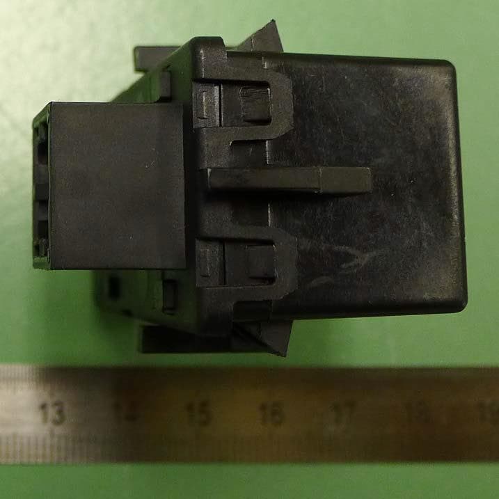 Ignition switch - FCC ID IYZNSS - Marquardt GmbH (4)