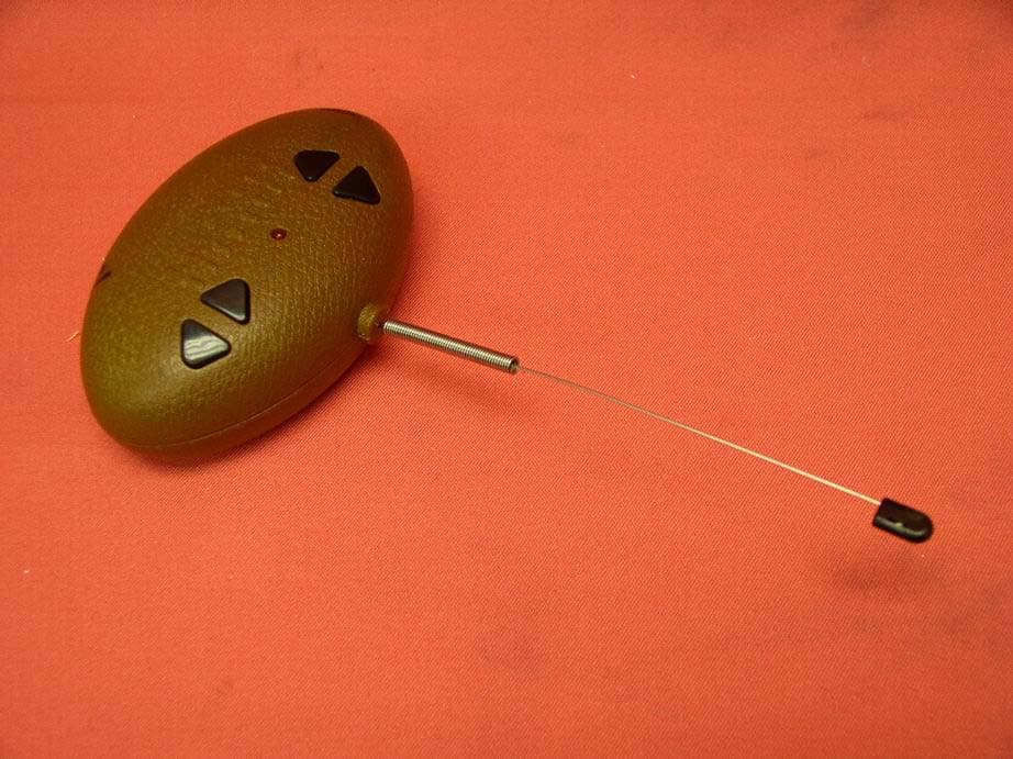 RC Car - FCC ID J7I-420985-49TX - Yick Shun Electronic Toys Manufactory Ltd (3)