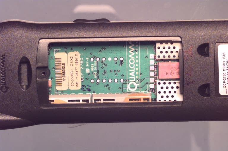 Dual Band Cellular Phone - FCC ID J9CQCP-2760 - Qualcomm Technologies, Inc.