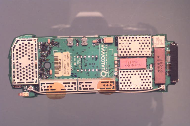 Dual Band Cellular Phone - FCC ID J9CQCP-2760 - Qualcomm Technologies, Inc. (4)