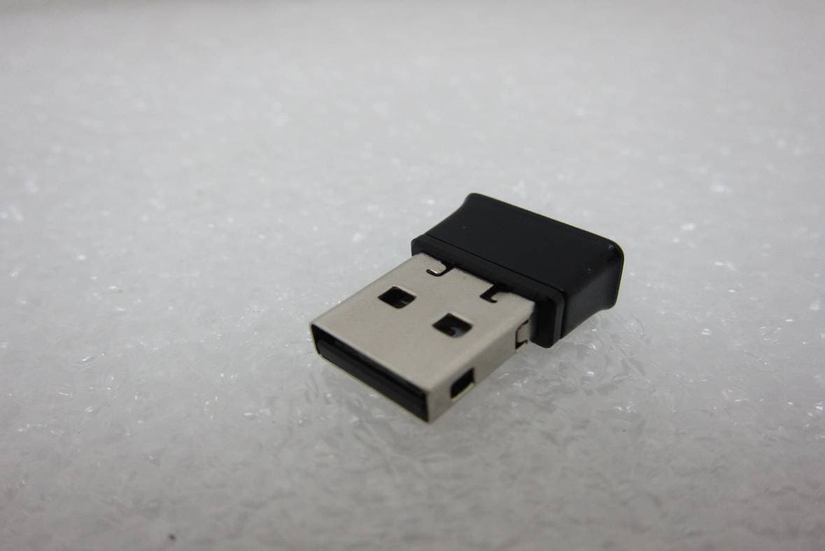 Wireless Reveiver - FCC ID JCK28713M73RX - GIGA-BYTE TECHNOLOGY CO., LTD.