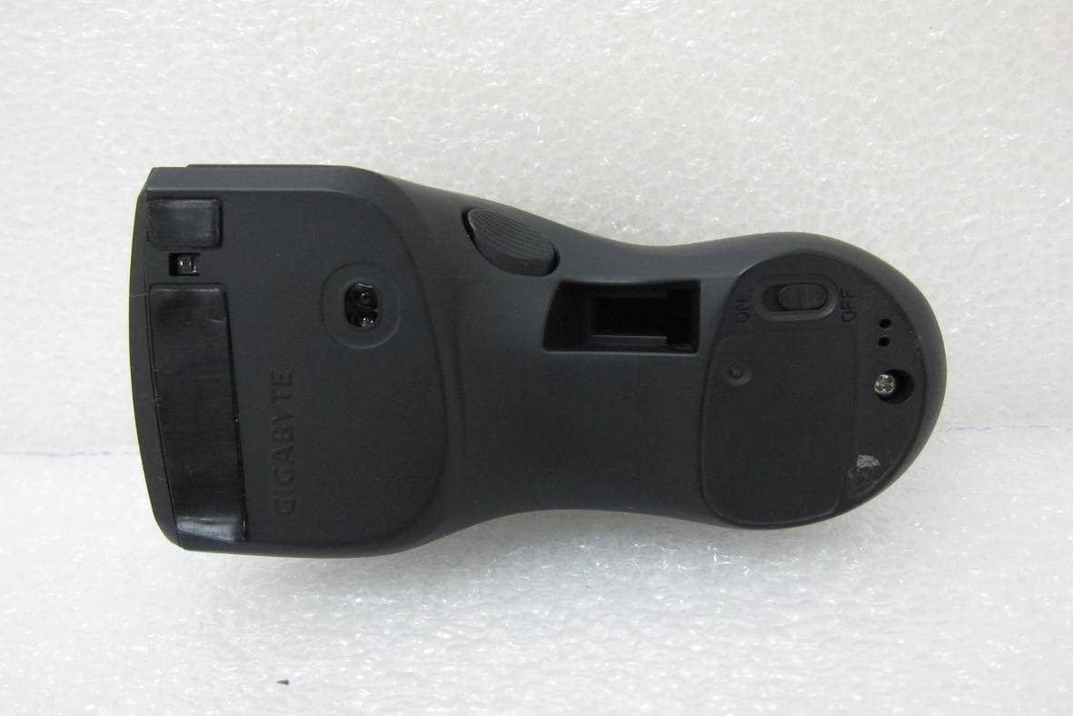 Touch-charge Air Presenter Mouse - FCC ID JCK28713NEON - GIGA-BYTE TECHNOLOGY CO., LTD.