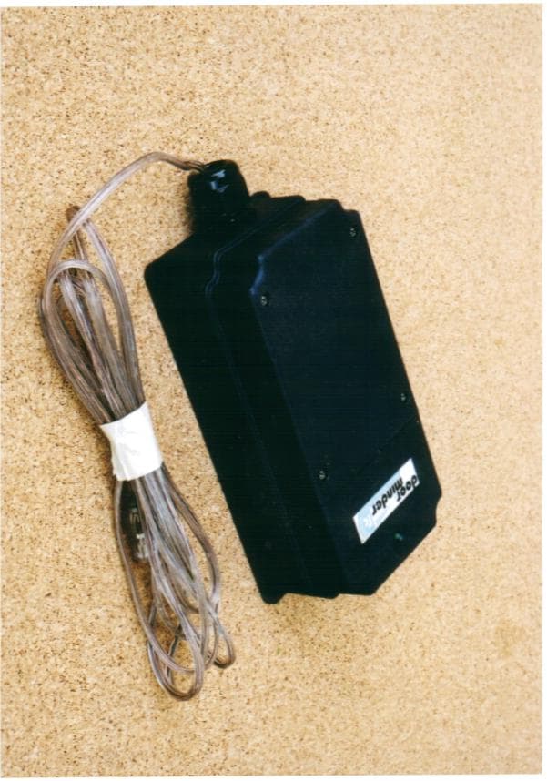 Garage Door Safety Transmitter - FCC ID JCQ993 - Martec Access Products Inc (2)