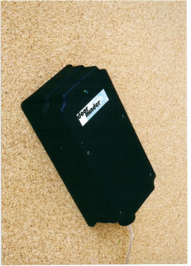 Garage Door Safety Transmitter - FCC ID JCQ993 - Martec Access Products Inc (3)
