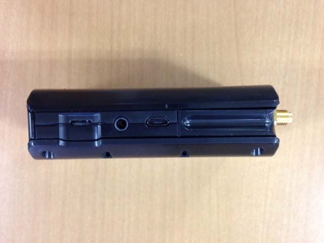 WIRELESS MICROPHONE RECEIVER - FCC ID JFZR1700 - Audio-Technica Corporation (3)