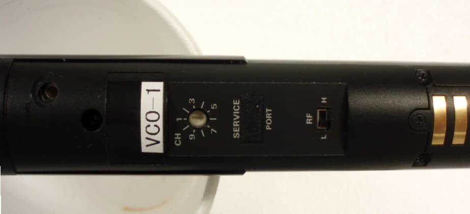 HANDHELD WIRELESS MICROPHONE - FCC ID JFZT220AI - Audio-Technica Corporation (3)