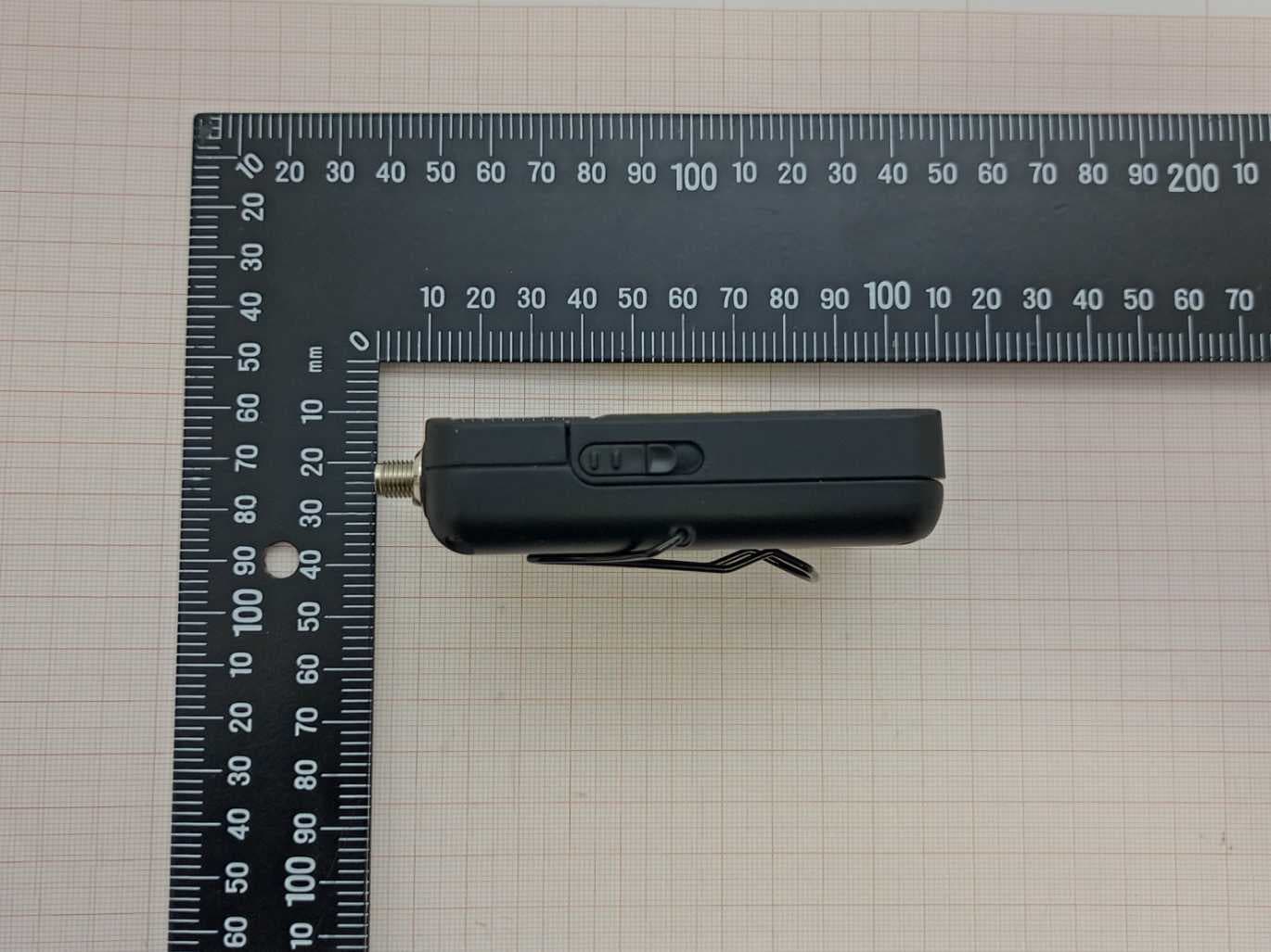 Professional UHF band wireless microphone - FCC ID JFZT3201AEE1 - Audio-Technica Corporation (3)