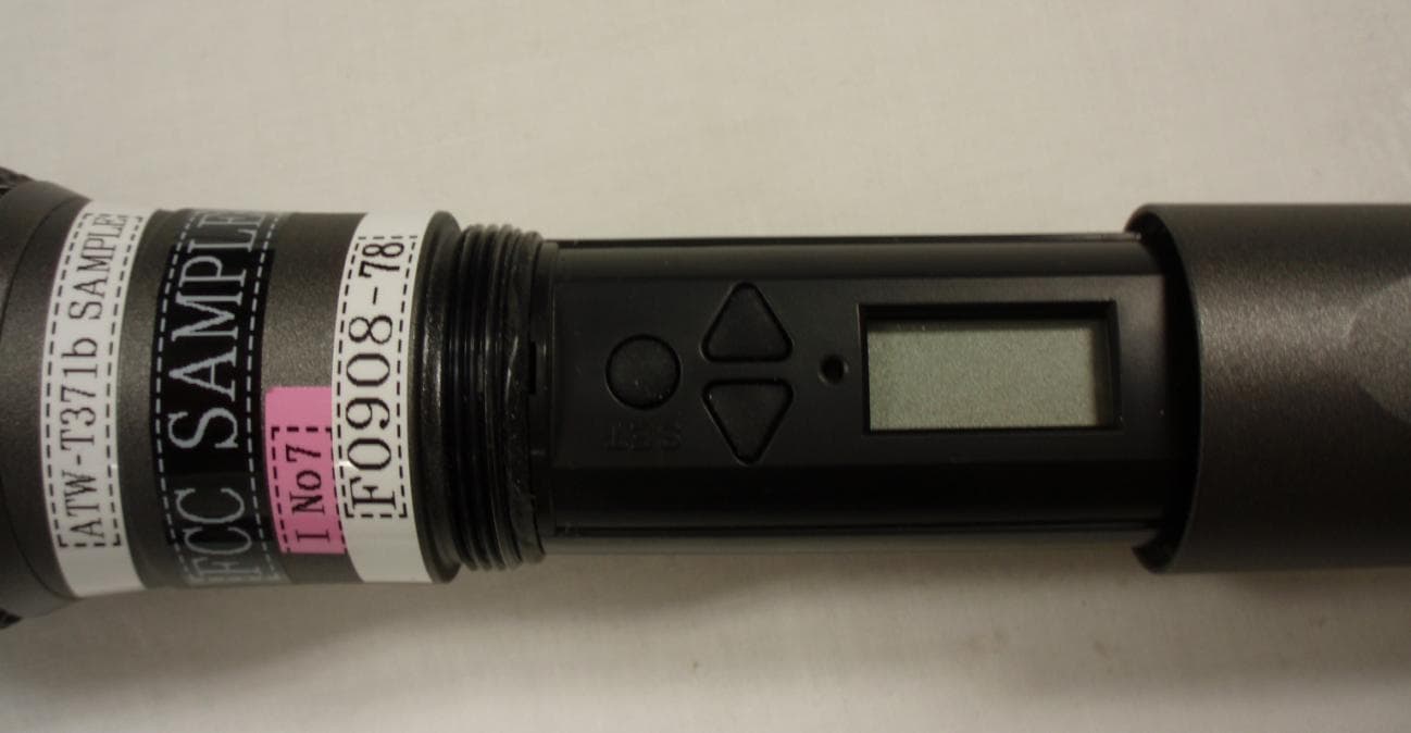 HANDHELD WIRELESS MICROPHONE - FCC ID JFZT371BI - Audio-Technica Corporation
