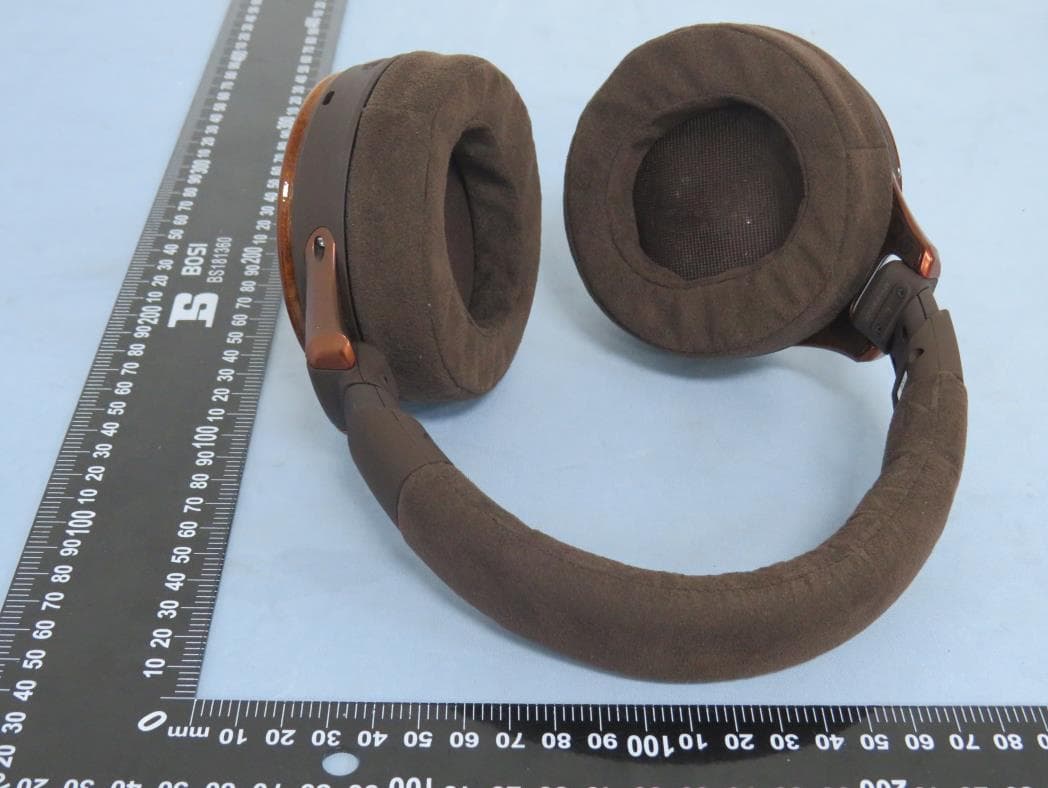 Wireless Headphones - FCC ID JFZWB2022 - Audio-Technica Corporation (3)