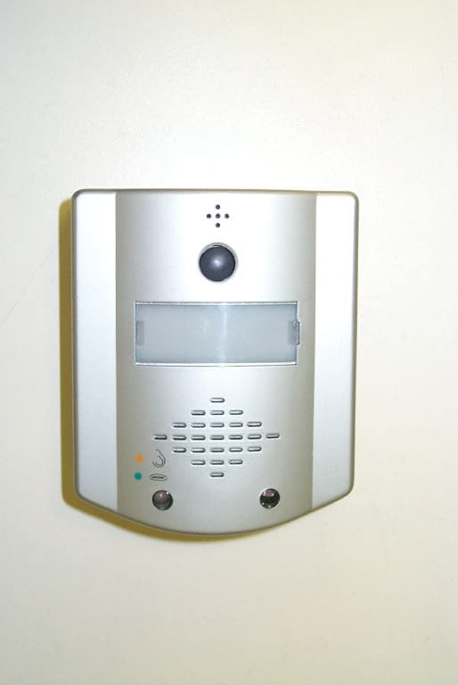Wireless Two Way Doorbell - FCC ID JGFDB016TX - Invent-Tech Electronics Manufactory Limited (2)
