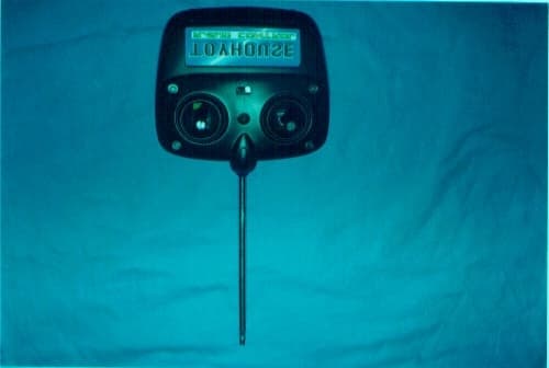 Remote Control Toy Car Transmitter - FCC ID JHP10859B - Perfect Toys International Co Ltd (4)