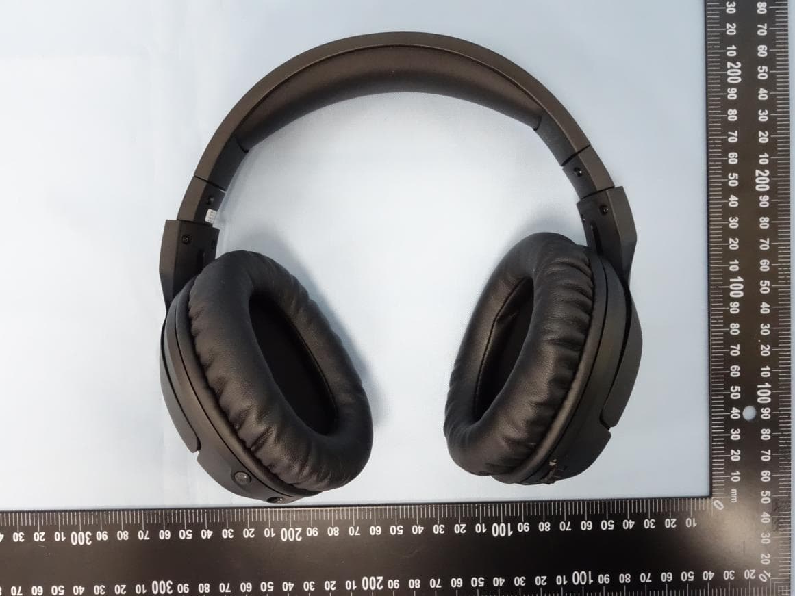 HyperX Cloud Flight Wireless Headset - FCC ID JIC-CF001 - Kingston Technology Company (2)