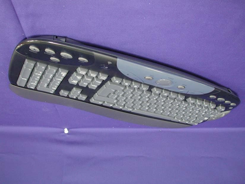 Wireless Keyboard - FCC ID JNZ128177 - Logitech Far East Ltd (1)