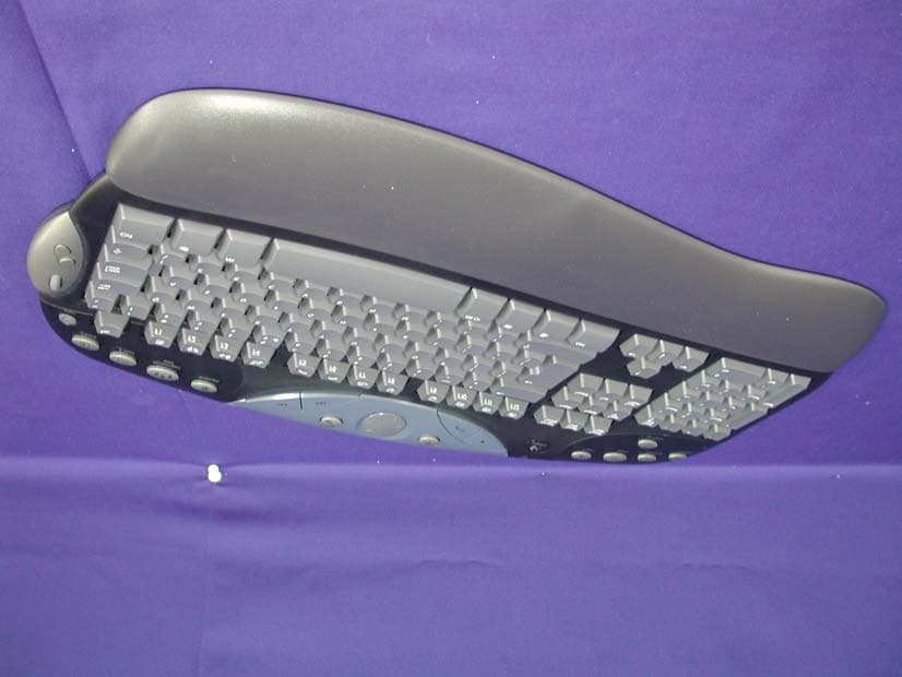 Wireless Keyboard - FCC ID JNZ128177 - Logitech Far East Ltd (2)