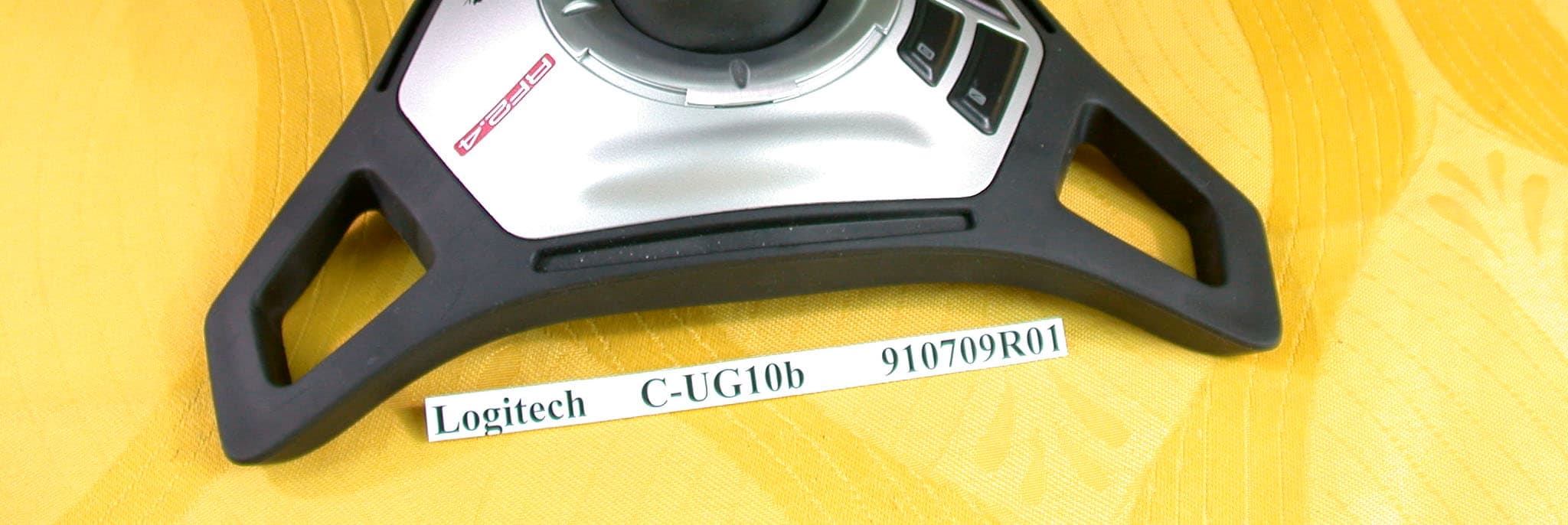 Joystick and USB Transceiver - FCC ID JNZ221613 - Logitech Far East Ltd (4)