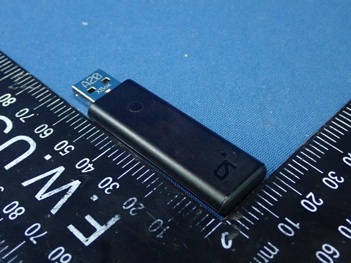 Wireless Dongle - FCC ID JNZA00128 - Logitech Far East Ltd