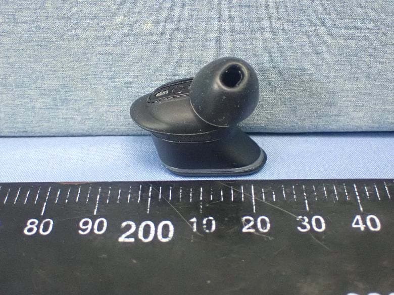 Earphone - FCC ID JNZB00036 - Logitech Far East Ltd (4)