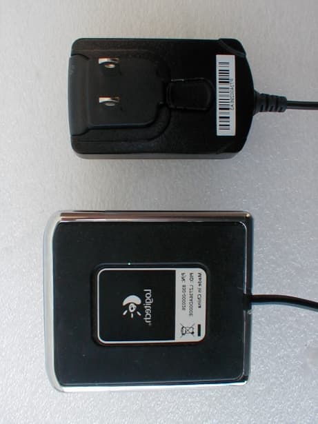 WIFI REMOTE CONTROL - FCC ID JNZCRL65 - Logitech Far East Ltd (3)